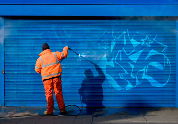 Best Garage Pressure Washing  in Derry, PA